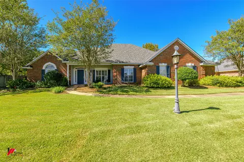 9344 Stonebriar Cir, Shreveport, LA 71115