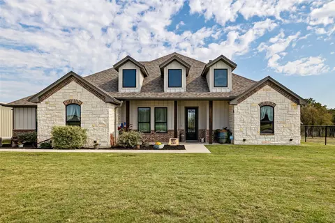 140 Lazy Creek Xing, Brock, TX 76087