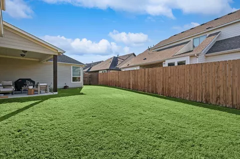 Exterior - 414 Hearth Ter, Argyle, TX 76226 photo 6 of 7