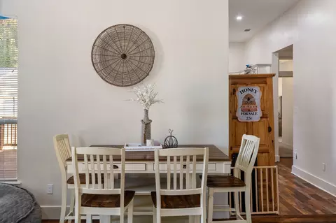 Dining - 1306 Arp St, Commerce, TX 75428 photo 2 of 2