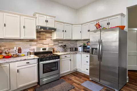 Kitchen - 1306 Arp St, Commerce, TX 75428 photo 4 of 4