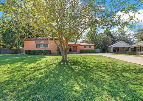 6065 Wimbleton Way, Fort Worth, TX 76133
