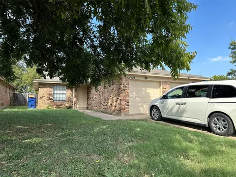 1424 Briar Cir, Crowley, TX 76036