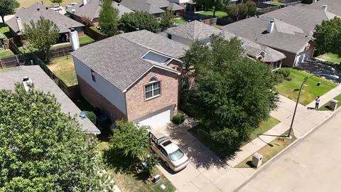3833 Cedar Falls Dr, Fort Worth, TX 76244