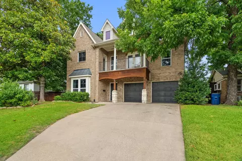 2527 Amelia St, Dallas, TX 75235