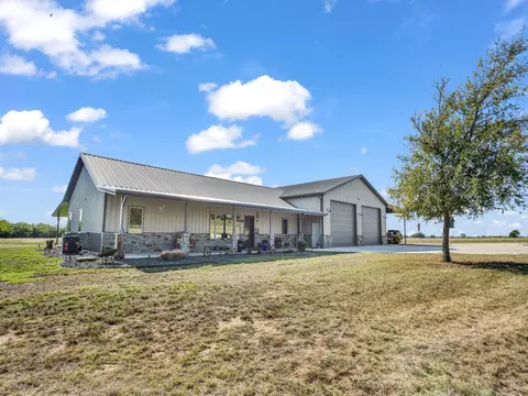 30 Hillside Ridge Ct, Mineral Wells, TX 76067