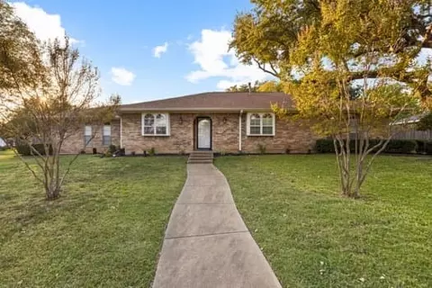 1101 Waterview Ln, Desoto, TX 75115