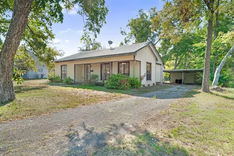 714 Jefferson St E, Sulphur Springs, TX 75482
