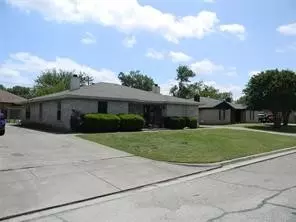 7728 Jennifer Ln, North Richland Hills, TX 76182