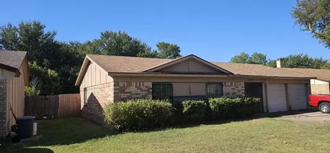 4604 Parkwood Dr, Forest Hill, TX 76140