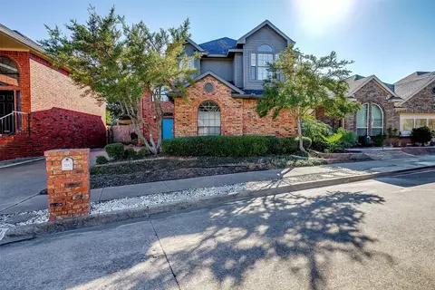 3012 Eagles Nest Dr, Bedford, TX 76021