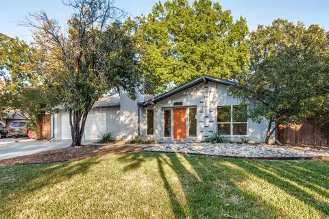 2714 Felicia Ct, Dallas, TX 75228