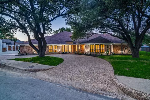 5711 Still Forest Dr, Dallas, TX 75252