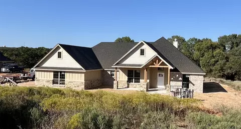 1089 Gonzollas Rd, Springtown, TX 76082