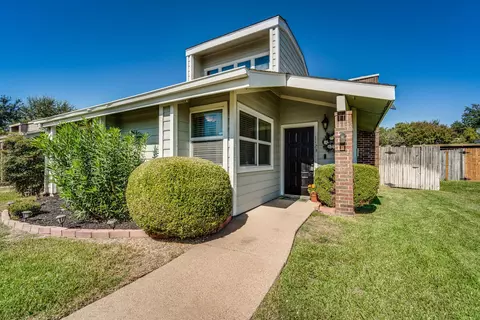 1123 Cloudcrest Ct, Arlington, TX 76017