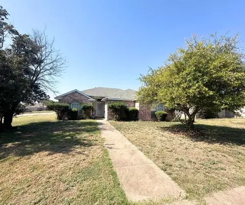 1505 Becky Ln, Lancaster, TX 75134