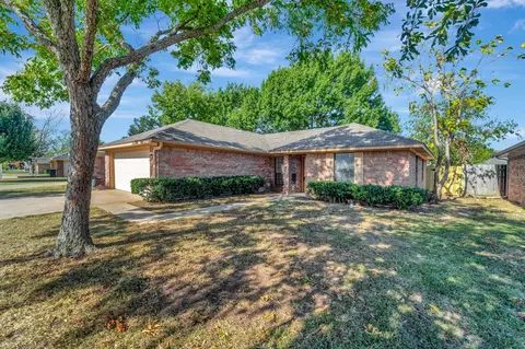 779 Evelyn Dr, Terrell, TX 75160