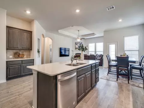Kitchen - 4090 Ellinger Dr, Heath, TX 75126 photo 2 of 3