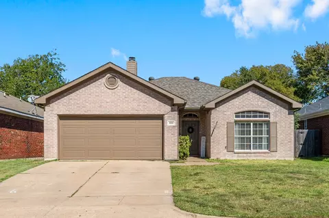 3521 Cattlebaron Dr, Roanoke, TX 76262