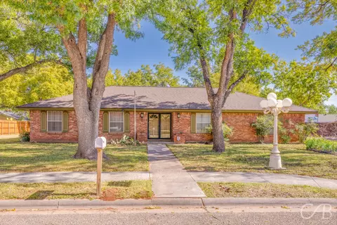 1449 Richland Dr, Abilene, TX 79603