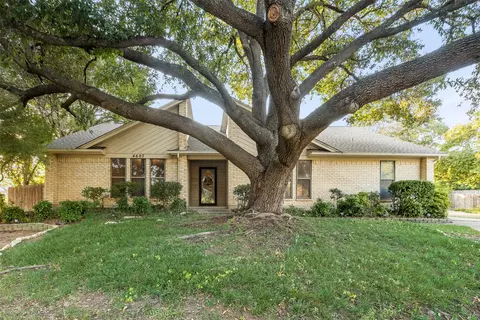 4607 Wooded Acres Dr, Arlington, TX 76016