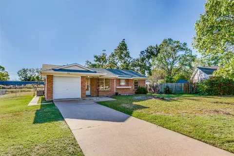 618 La Salle Dr, Richardson, TX 75081