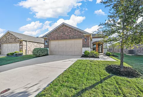 9200 Dove Wing Dr, Mckinney, TX 75071