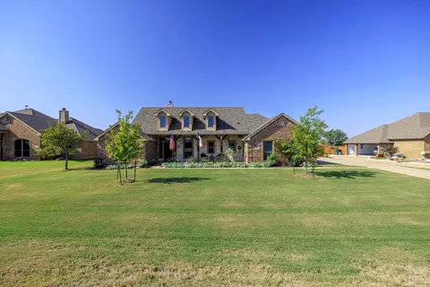 104 Berkshire Ln, Waxahachie, TX 75165