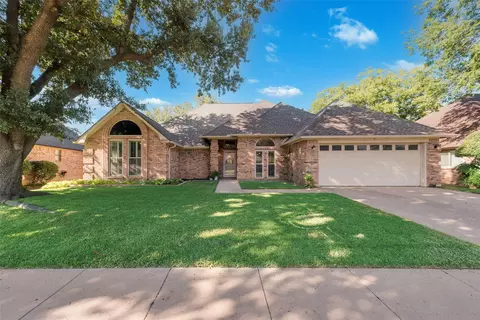 4907 Andalusia Trl, Arlington, TX 76017