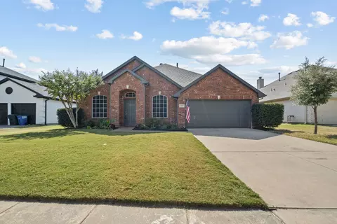 1704 Copper Leaf Dr, Corinth, TX 76210