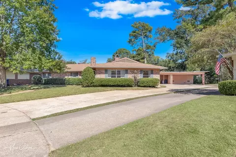 518 Americana Dr, Shreveport, LA 71105