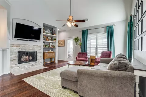 519 Hilltop Dr, Anna, TX 75409