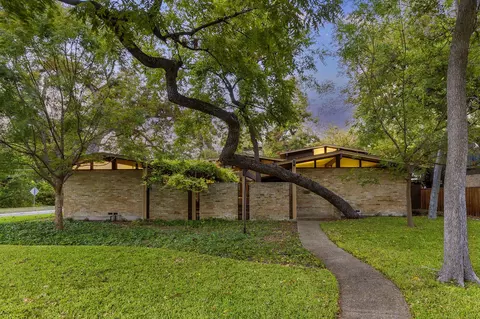 10905 Fernald Ave, Dallas, TX 75218
