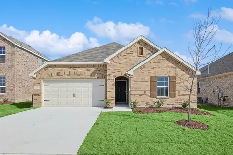 1034 Highgate Rd, Forney, TX 75126