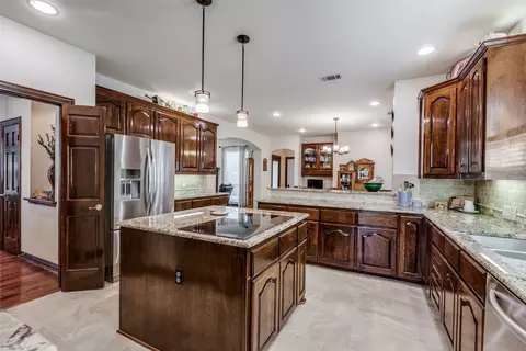 7308 Ridgemoor Ln, Plano, TX 75025