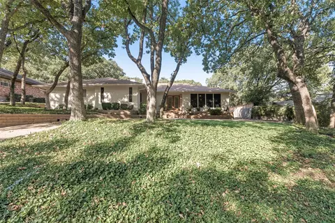2206 Coolidge Dr, Arlington, TX 76011
