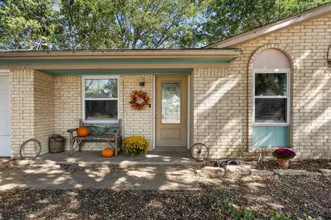111 Donaghey St, Trenton, TX 75490