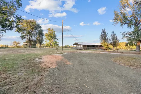 277 Kalmbach Rd, Keatchie, LA 71046
