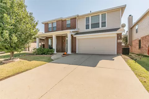 4428 Nature Dr, Fort Worth, TX 76244