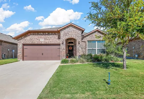 15741 Wheelwright Ln, Fort Worth, TX 76177