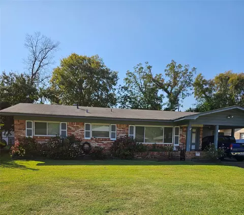 4206 Helene St, Bossier City, LA 71112