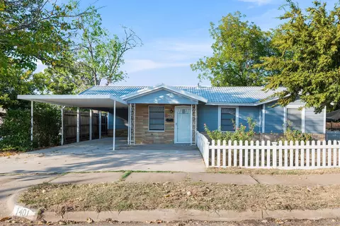 1401 SE 15th St, Mineral Wells, TX 76067