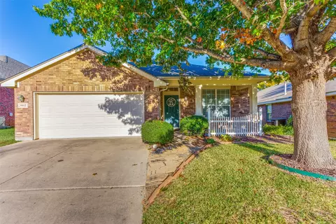 5912 Red Drum Dr, Fort Worth, TX 76179