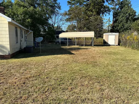 206 1st Street Pinehill St, Springhill, LA 71075 photo 3