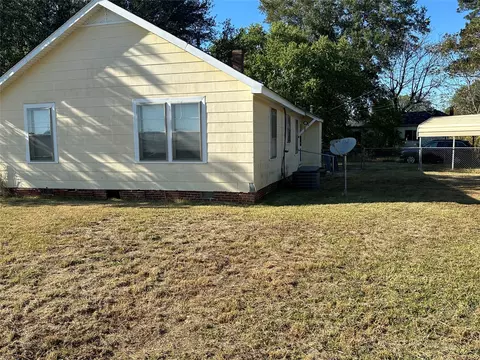 206 1st Street Pinehill St, Springhill, LA 71075 photo 2
