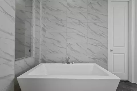 Bath - 4618 Rillstone Rd, Midlothian, TX 76065 photo 3 of 3
