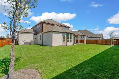 Exterior - 4618 Rillstone Rd, Midlothian, TX 76065 photo 2 of 2