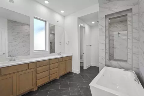 Bath - 4618 Rillstone Rd, Midlothian, TX 76065 photo 1 of 3