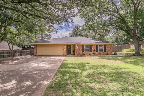 6319 Carrizo Dr, Granbury, TX 76049
