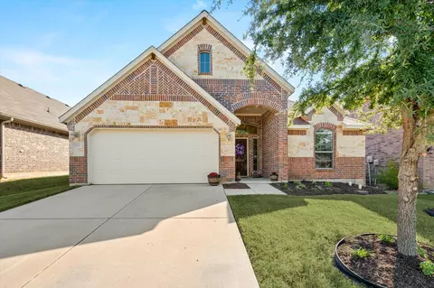 3916 Hollow Lake Rd, Roanoke, TX 76262